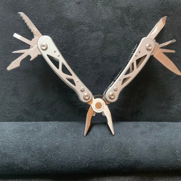 Task Force Folding Utility Tool - Picture 2 of 4